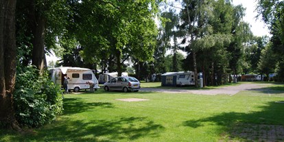 Campingplätze - Grillen mit Holzkohle möglich - Lech Camping