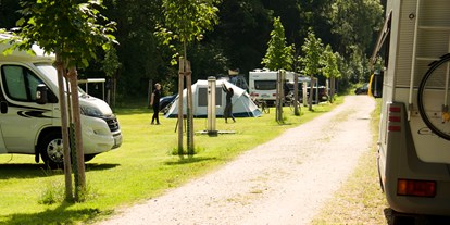 Campingplätze - Separater Gruppen- und Jugendstellplatz - Camping Höllensteinsee